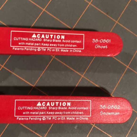 Sizzix Paddlepunch Positionable Hand Punch dies - Picture 5 of 15